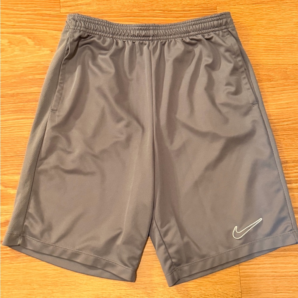 Nike Trophy23 Dri-FIT Training Shorts (Big Kid)